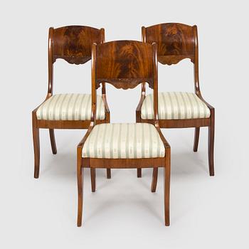 Tuoleja, 3 kpl, biedermeier-tyyli, 1800-luvun loppupuoli.