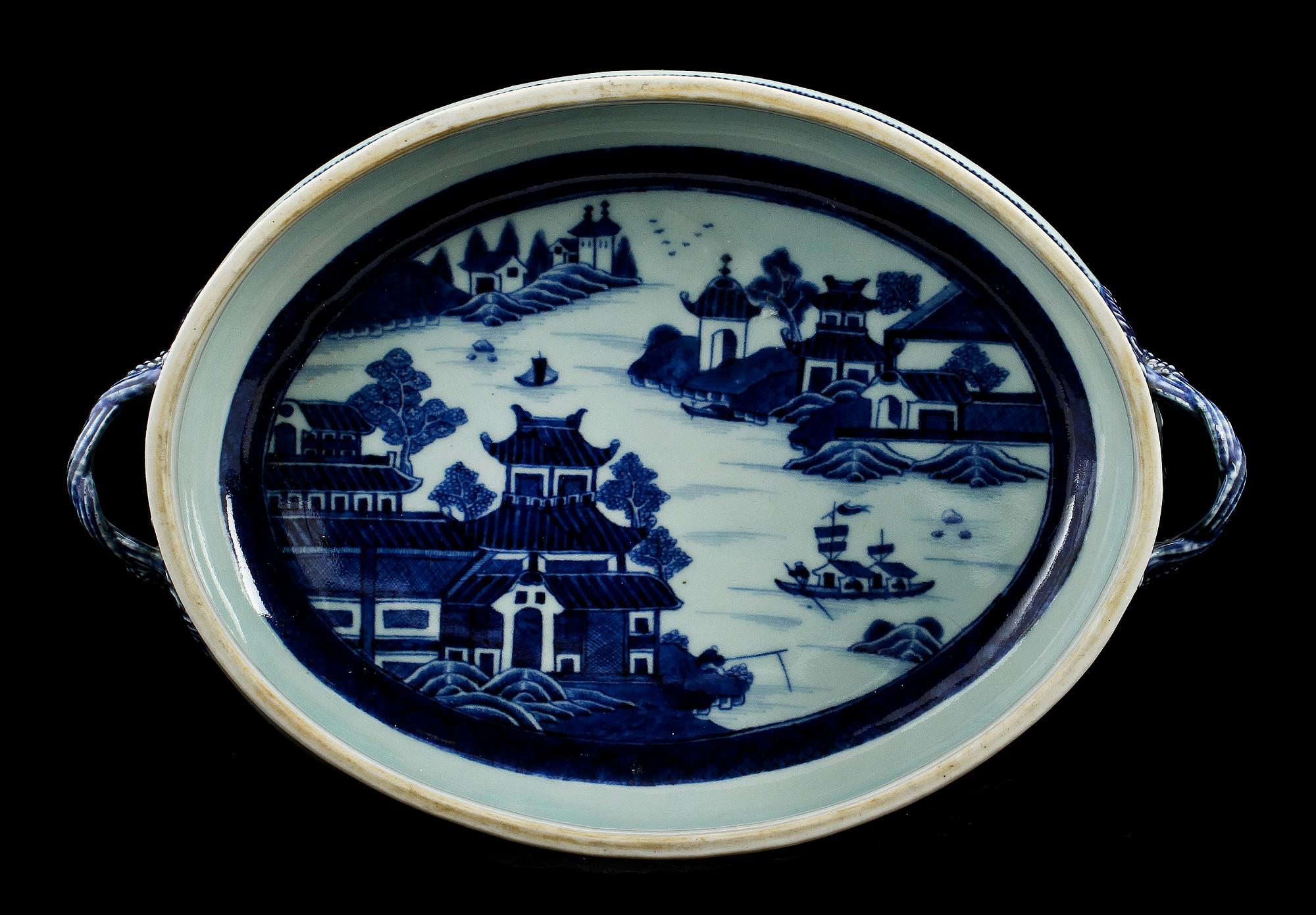 LOCKKAROTT, porslin, Kina, sekelskiftet 1700/1800-tal.