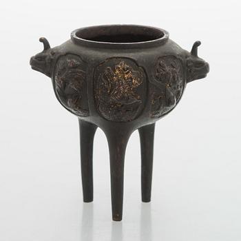 Incense burner, bronze, late 20th century.