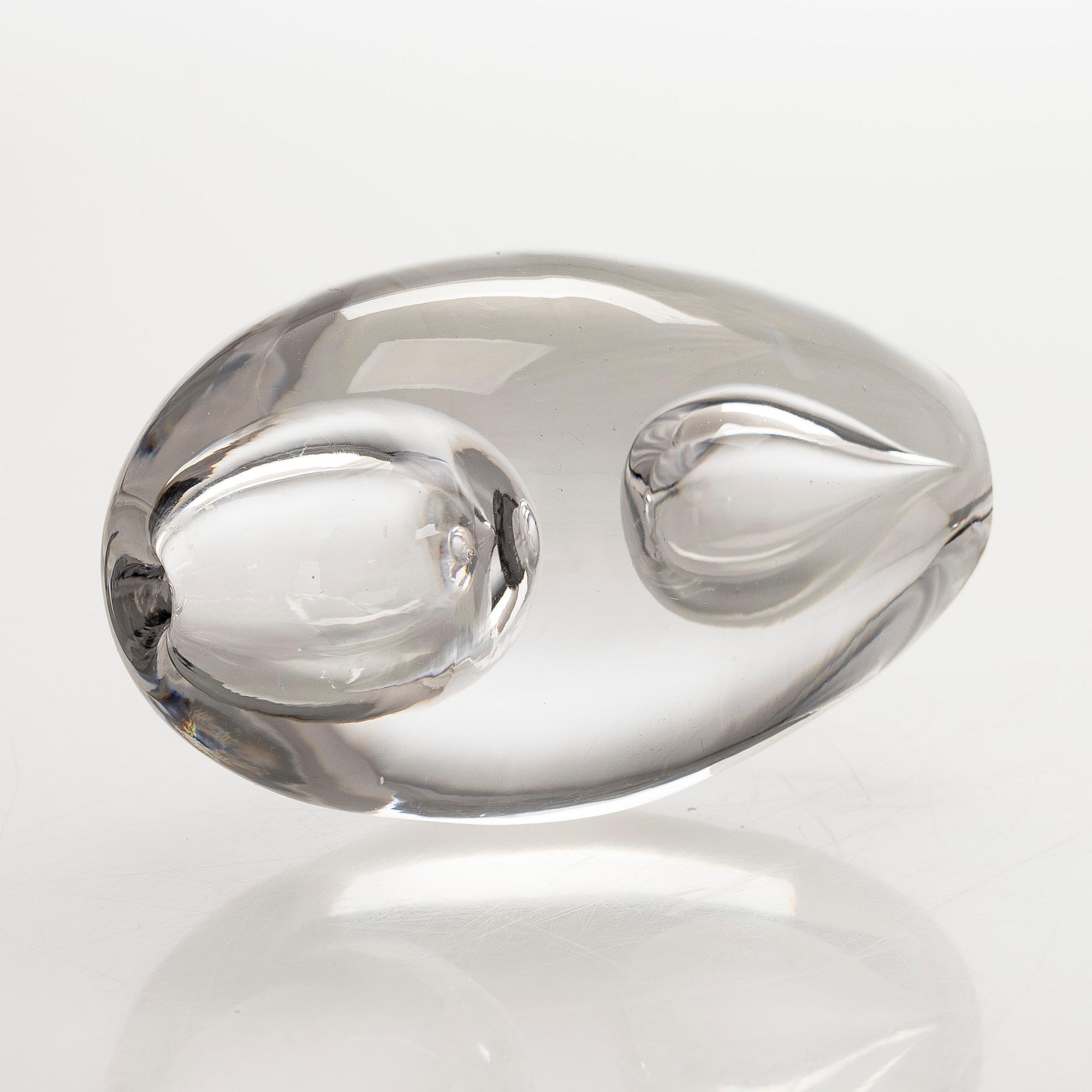 Timo Sarpaneva, a 'Teardrop' glass sculpture, model 3575, signed Timo Sarpaneva Iittala.