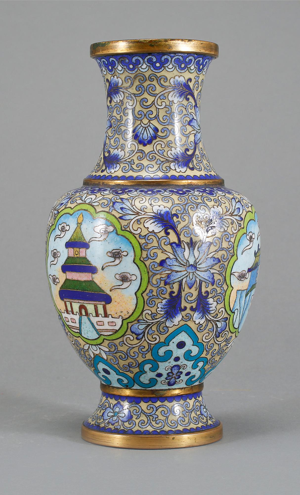 VAS, cloisonné, Kina, 1800-tal.