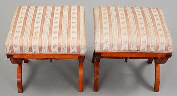 TABURETTER, 2 st, 1800-tal.