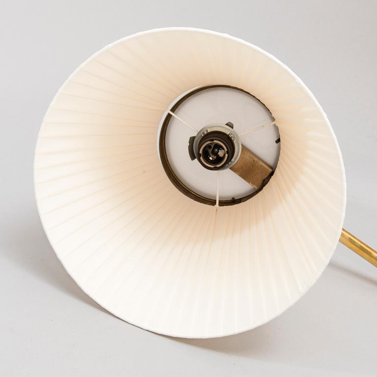 LISA JOHANSSON-PAPE, GOLVLAMPA, modell 2063, Stockmann Orno, 1950-tal.