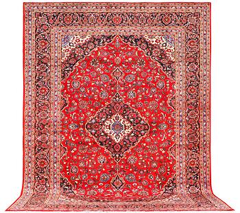 A Keshan carpet, c. 410 x 295 cm.