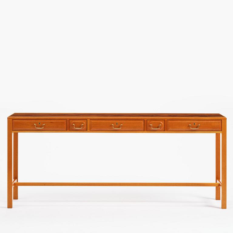 Josef Frank, sideboard, modell 821, Firma Svenskt Tenn, efter 1985.