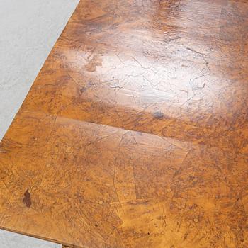 A Swedish alder and birch tilt-top table, early 19th Century.
