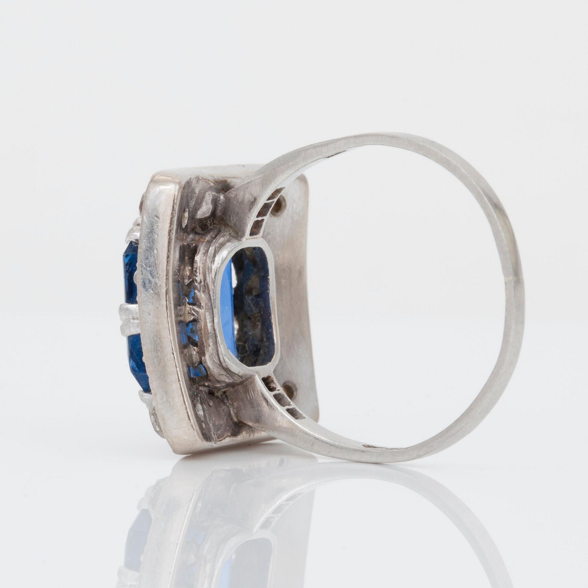 A natural sapphire, circa 7.00 cts, and antique-cut diamond ring.