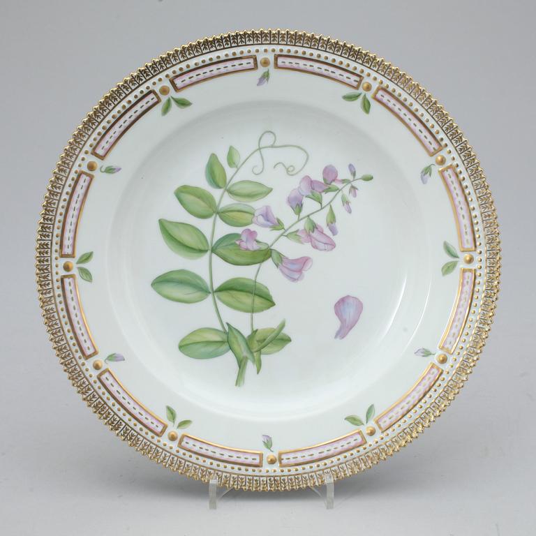 FAT, porslin, "Flora Danica", Royal Copenhagen.