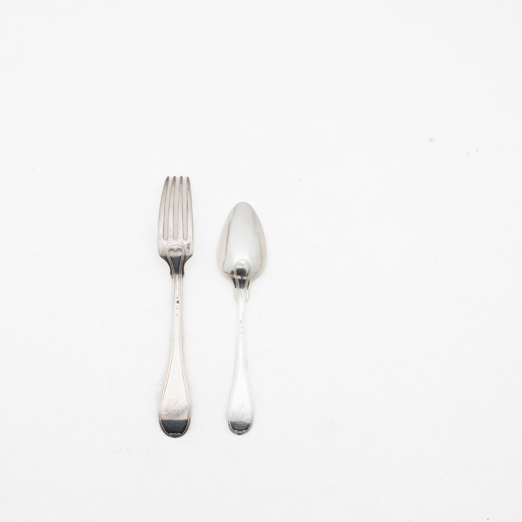 Twelve pieces of silver cutlery, "Gammal fransk", Adolf Zethelius, Stockholm, early decades of the 19th century.