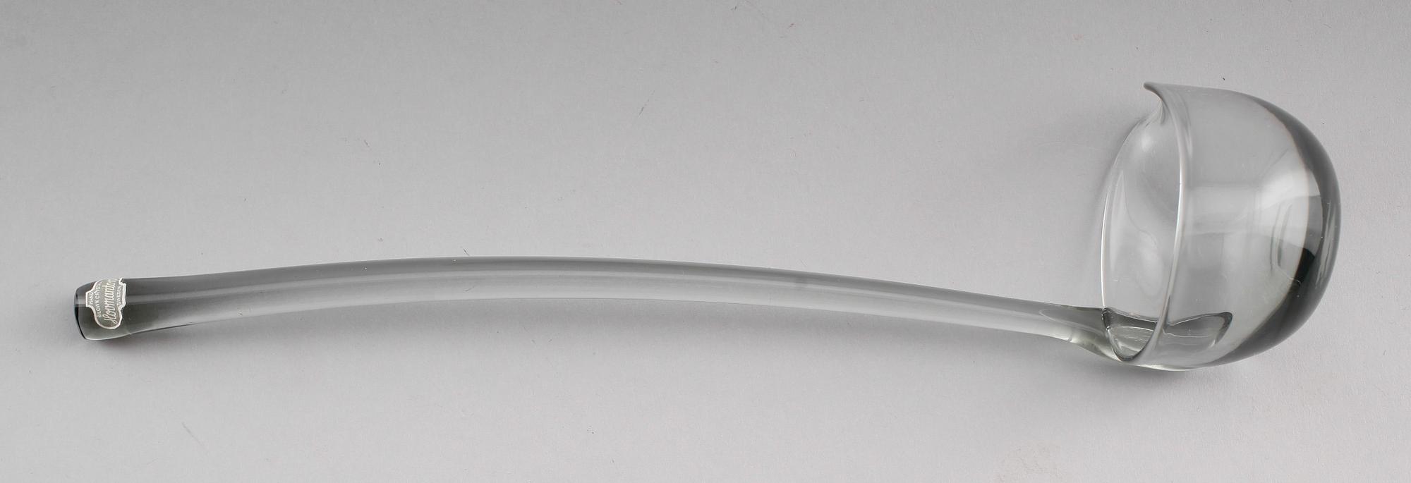 BÅLSKÅL SAMT SLEV, glas, Hovmantorp, 1900-talets andra hälft.