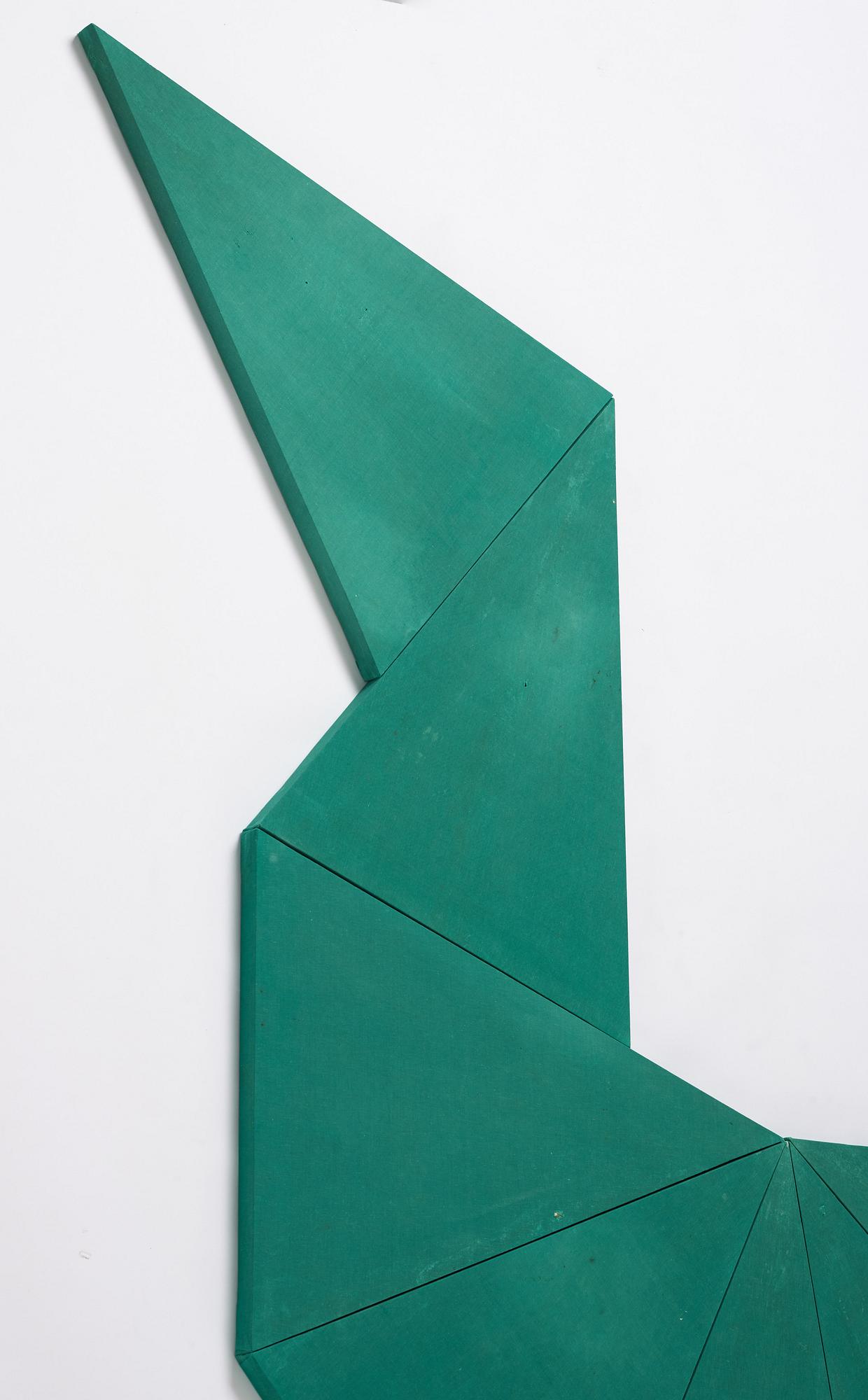 Alek O, uppspänt tyg från återanvänt parasoll, 2011.