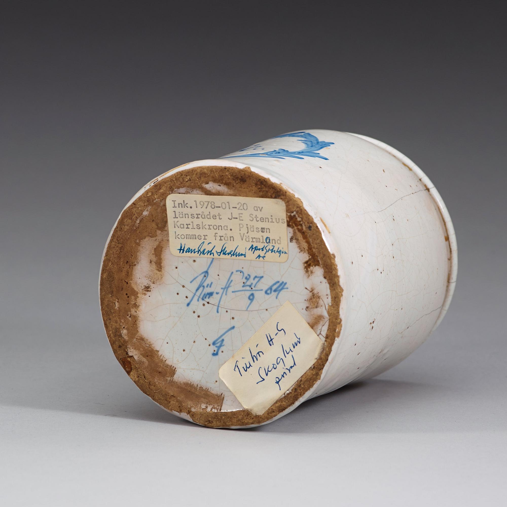 APOTEKSKRUS, fajans. Rörstrand, 1764.