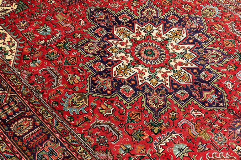 MATTA, Täbriz, ca 300 x 202 cm.