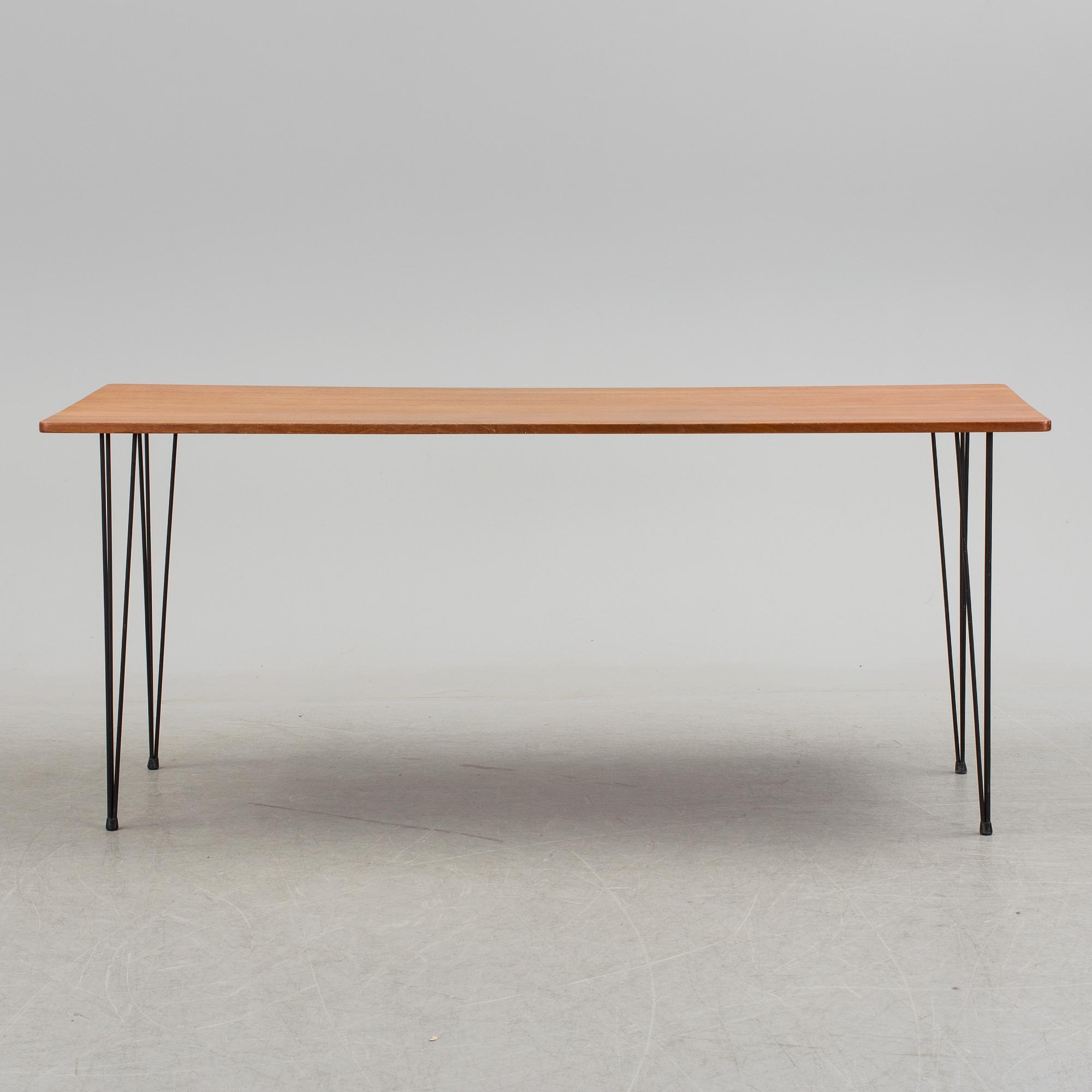 SKRIVBORD, String-modell, 1900-talets mitt.