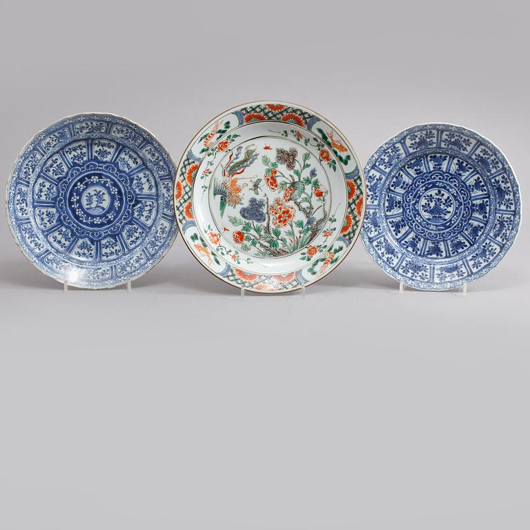 TALLRIKAR, 3st, porslin, Kina, Kangxi, 1700-tal.