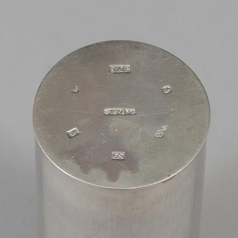 SIGURD PERSSON, a silver vase, Stockholm 1968.