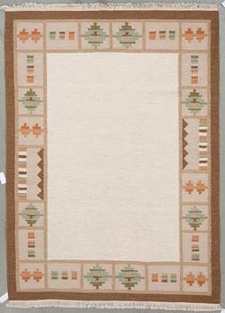 MATTA, rölakan. Ca 237x173 cm.