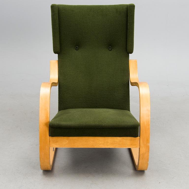 A Mid-20th Century open Armchair model 36/401 for Artek, Finland.