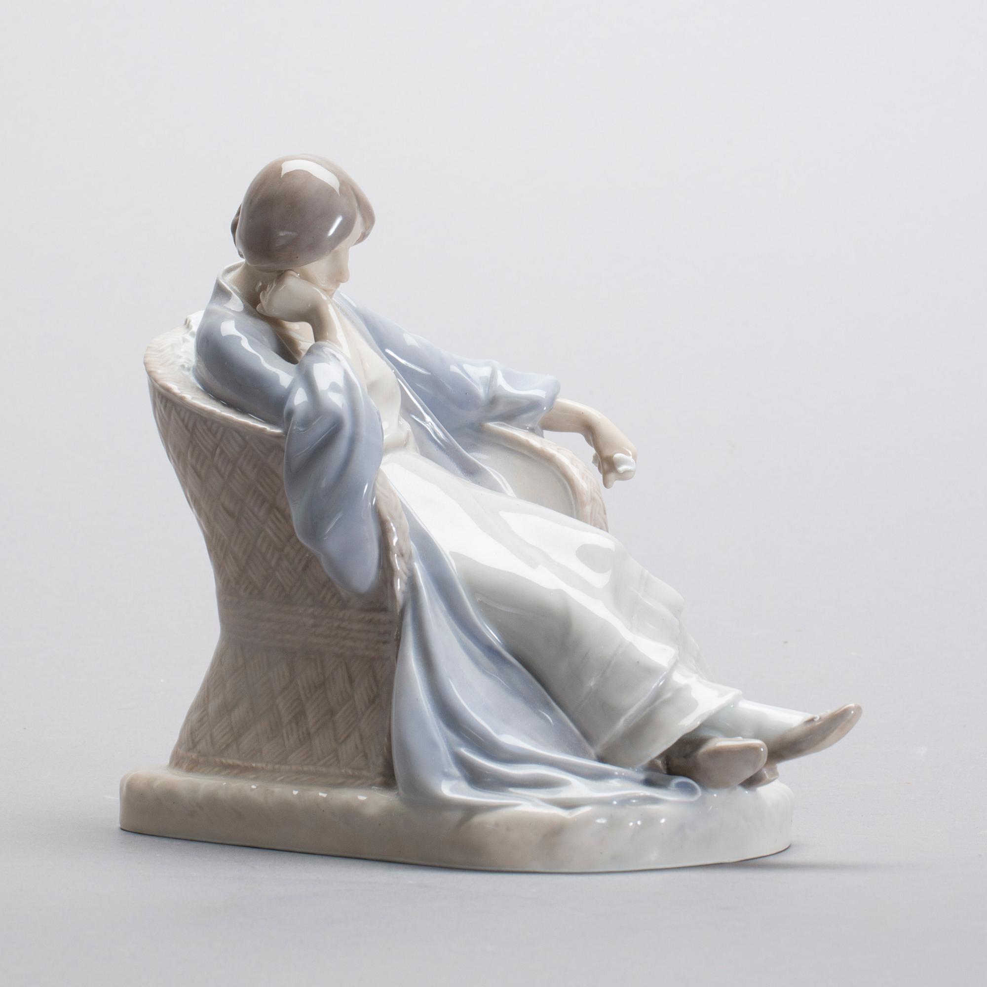 FIGURIN, porslin, Royal Copenhagen. 1900-talets början.