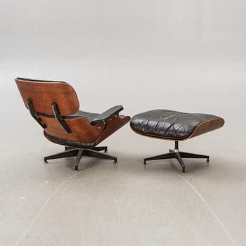 Charles & Ray Eames, fåtölj med fotpall "Lounge chair", Herman Miller, USA, 1900-talets andra hälft.