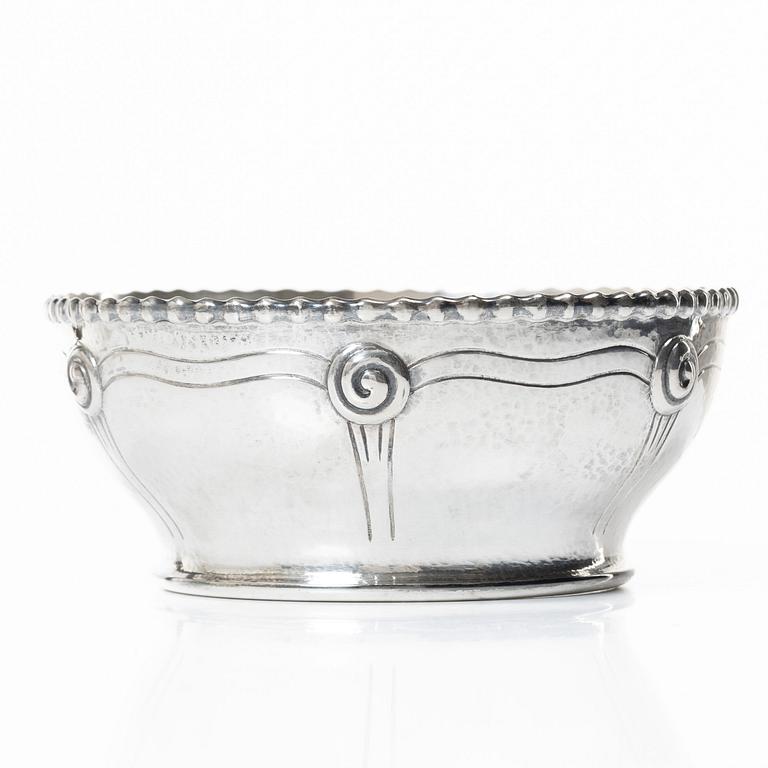 Fritz S Heimbürger, an Art Nouveau silver bowl, Denmark, 1916.