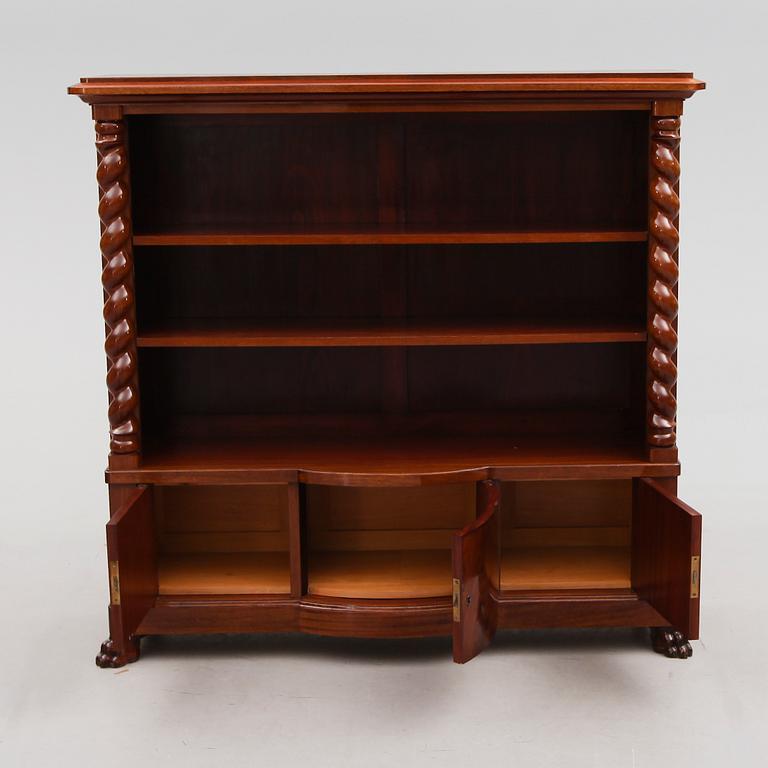 BOKHYLLA, E. Pettersson, Gefle Möbelverkstad, 1900-talets första hälft.