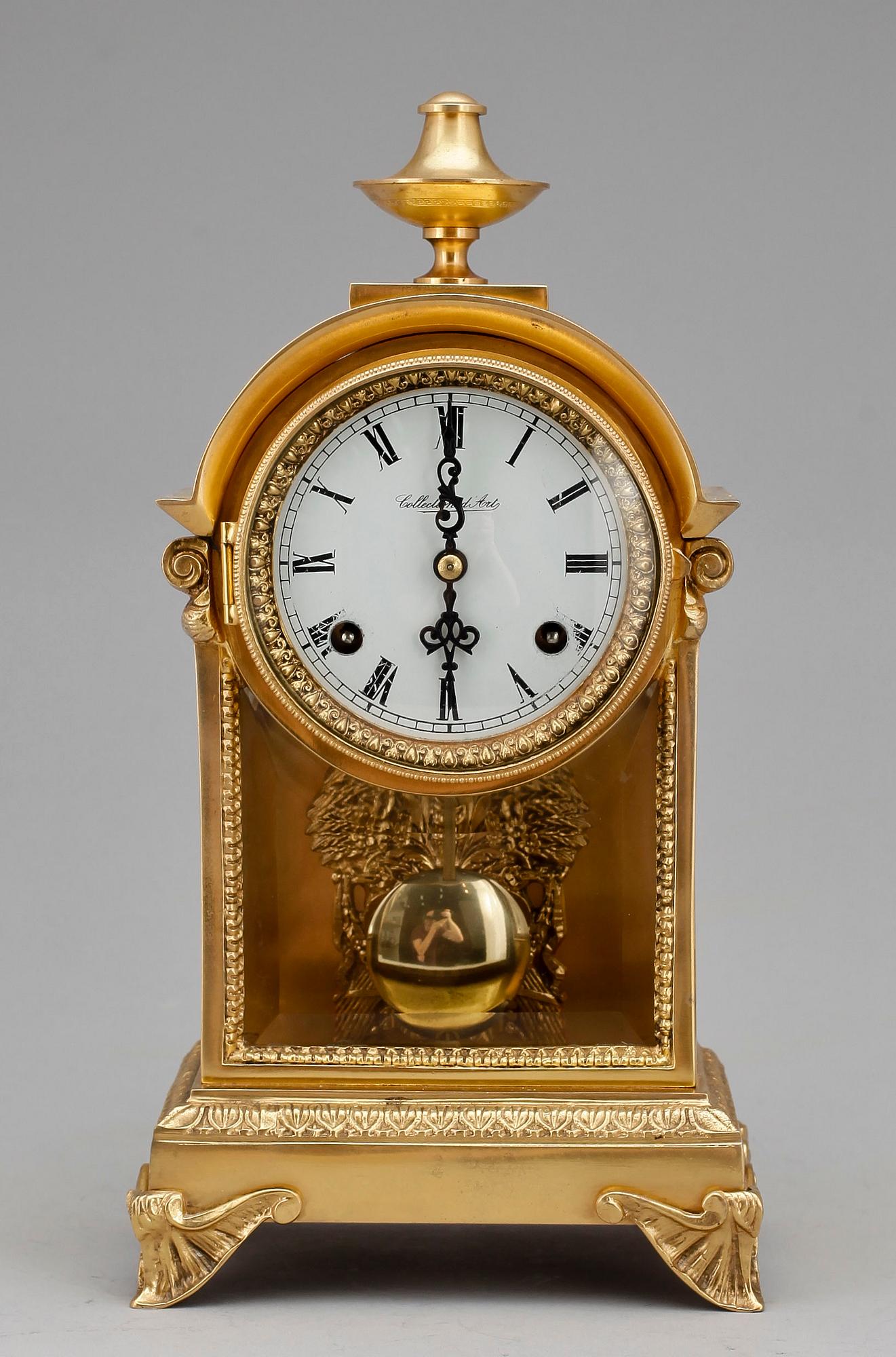 BORDSPENDYL, Louis XIV-stil, 1900-talets andra hälft.