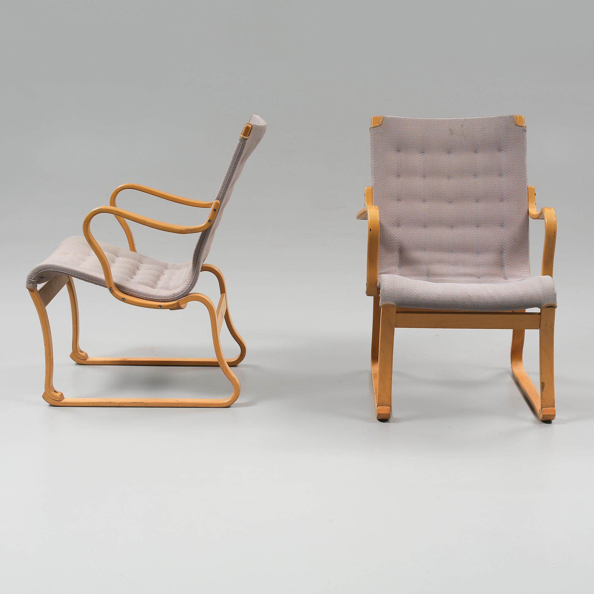 FÅTÖLJER, ett par, "Mina", Bruno Mathsson, 1900-talets andra hälft.