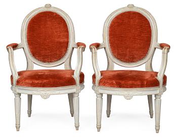 337. A PAIR OF ARMCHAIRS.