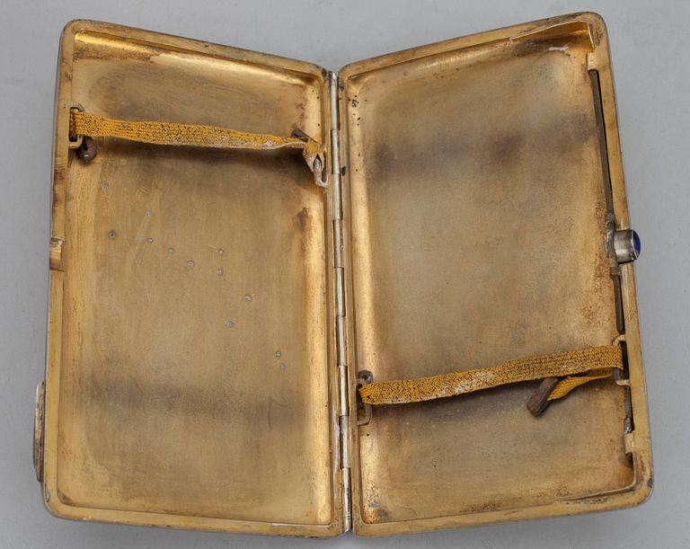 CIGARRETUI, silver, Ryssland. Vikt ca 235 g.