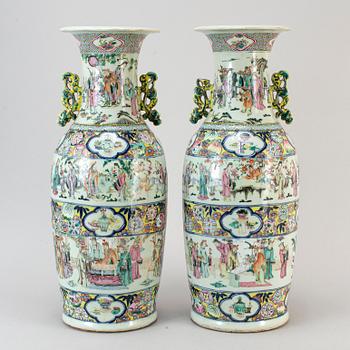 A large pair of famille rose vases, Qing dynasty, 19th century.