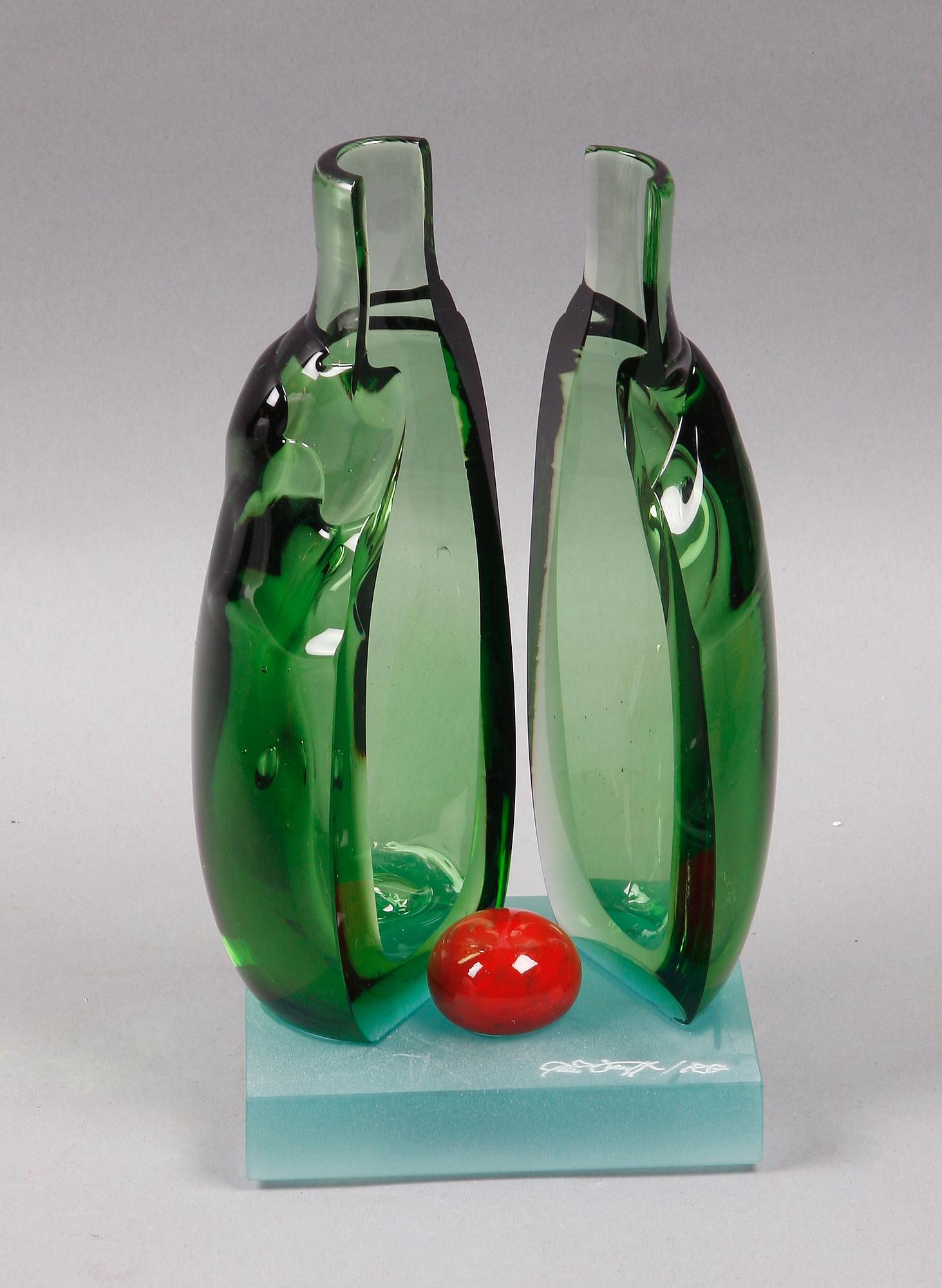 SKULPTUR, glas. Göran Wärff, Ramnäs Glashytta, sign. Säljs till förmån för Clowner utan Gränser.