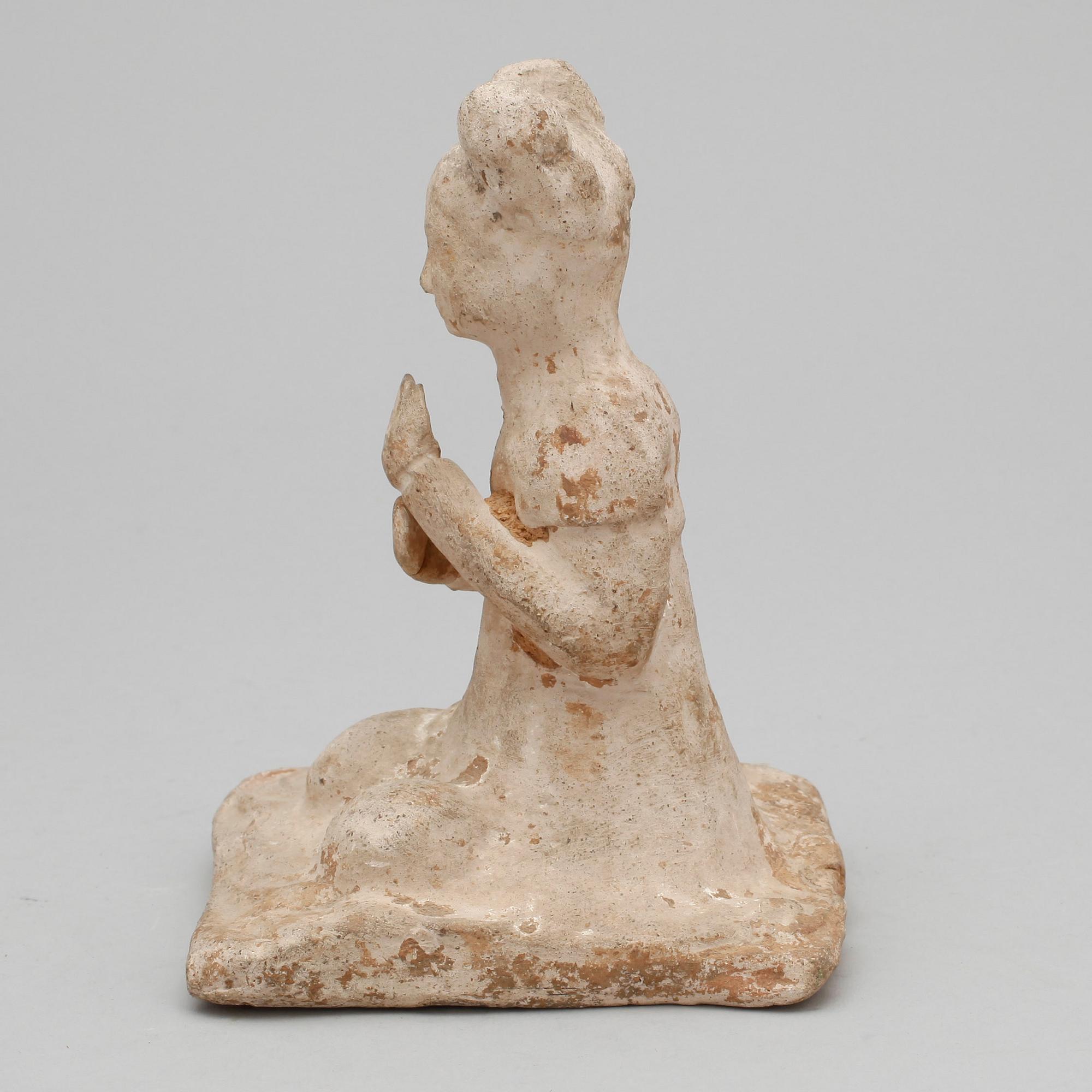 FIGURIN, lergods, Kina.