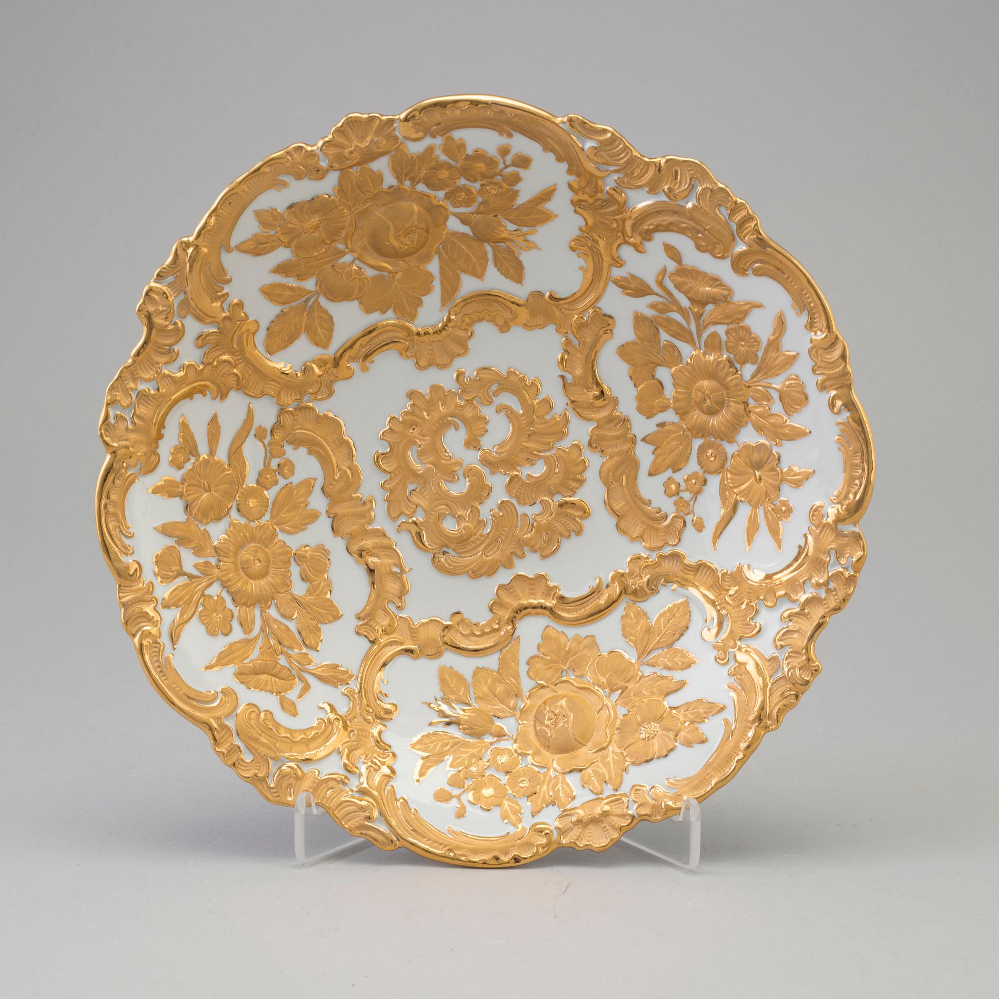 A mid-20th century  Meissen bowl.
