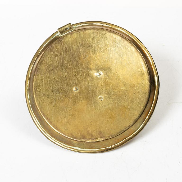 Mässingsföremål, fem stycken, 1700 - 1800-tal.