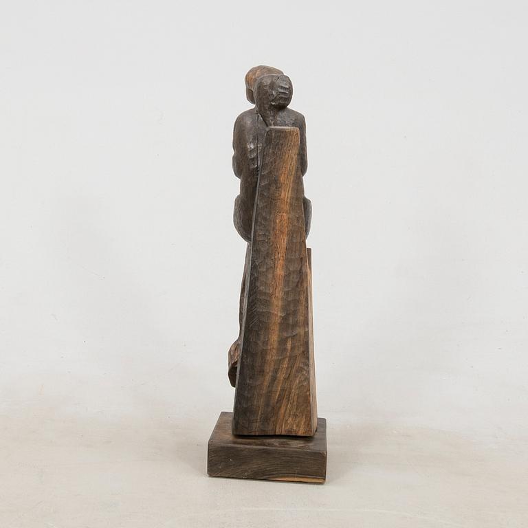 Allan Jäderås, skulptur Kvinna med barn.