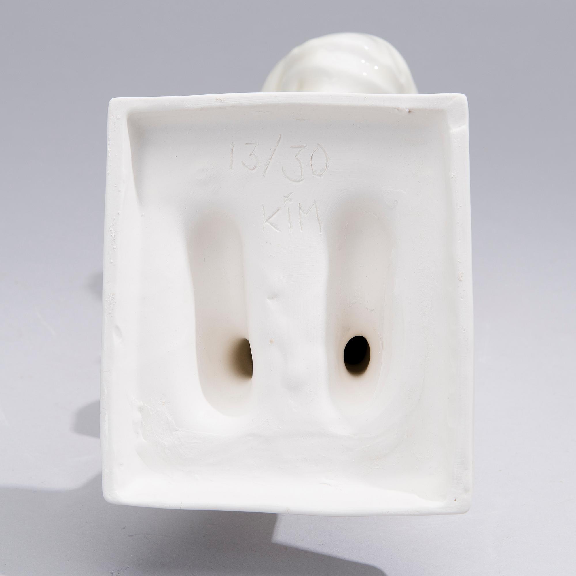 KIM SIMONSSON, "Lilla spottande flickan" sign. Kim 13/30, 2009.