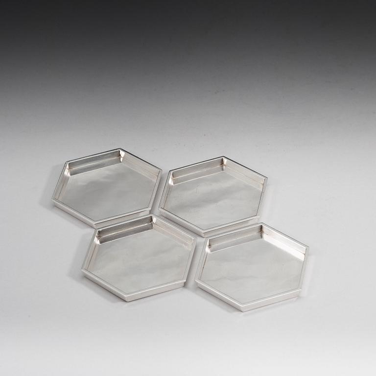 WIWEN NILSSON, Lund 1951. Sterling 925/1000. Glasunderlägg, 4 st.