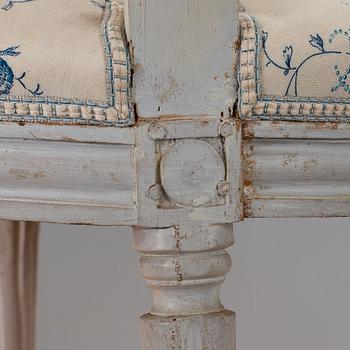 Eight Gustavian late 18th century matched chairs (7+1).