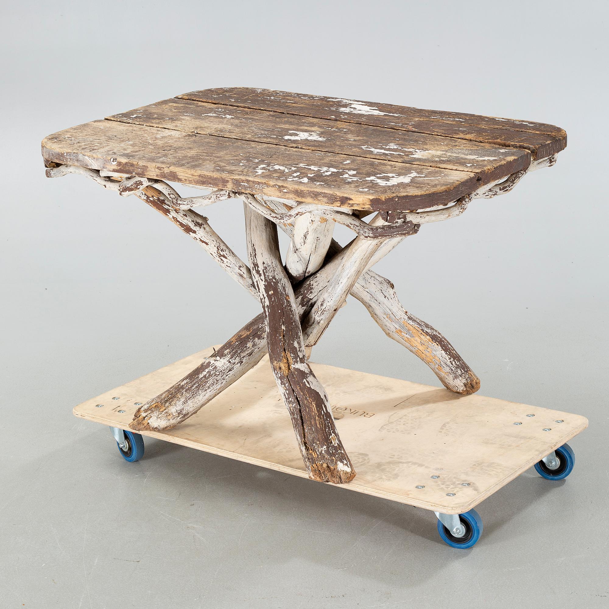 TRÄDGÅRDSBORD, 1900-talets första hälft.