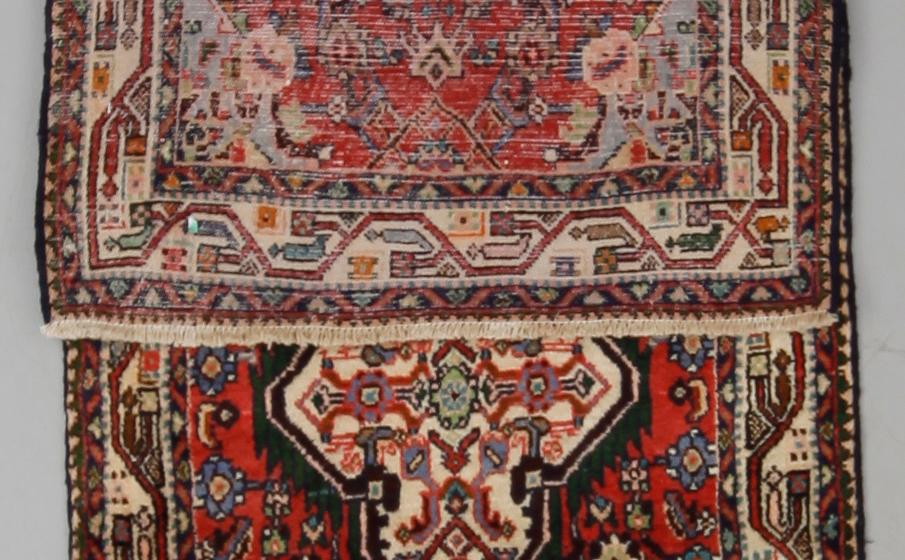 MATTA, Hamadan, ca 335 x 83 cm.