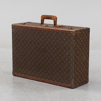 Louis Vuitton, a monogram canvas 'Bracken' suitcase, mid 20th Century.