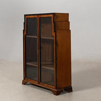 Vitrinskåp Art Deco 1900-talets första hälft.