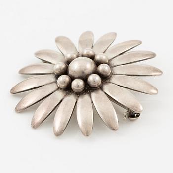 Henning Koppel, hänge  'Amoeba' silver för Georg Jensen, och brosch, silver ASA, Asa-Silver Tage Linde, Falkenberg 1956.