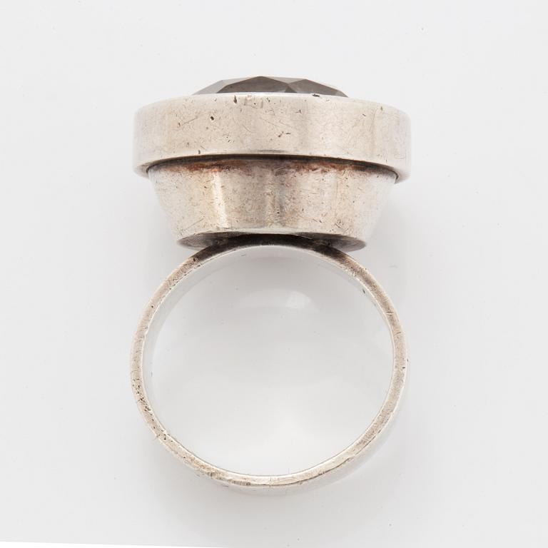 Elis Kauppi, ring, silver med bergkristall. Finland 1964.