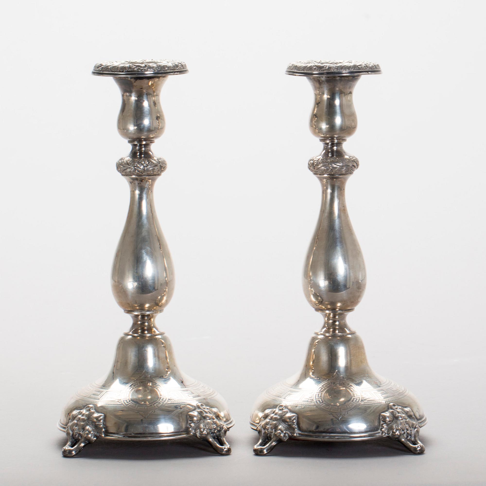 LJUSSTAKAR, ett par, silver. GAB, Stockholm, 1871.