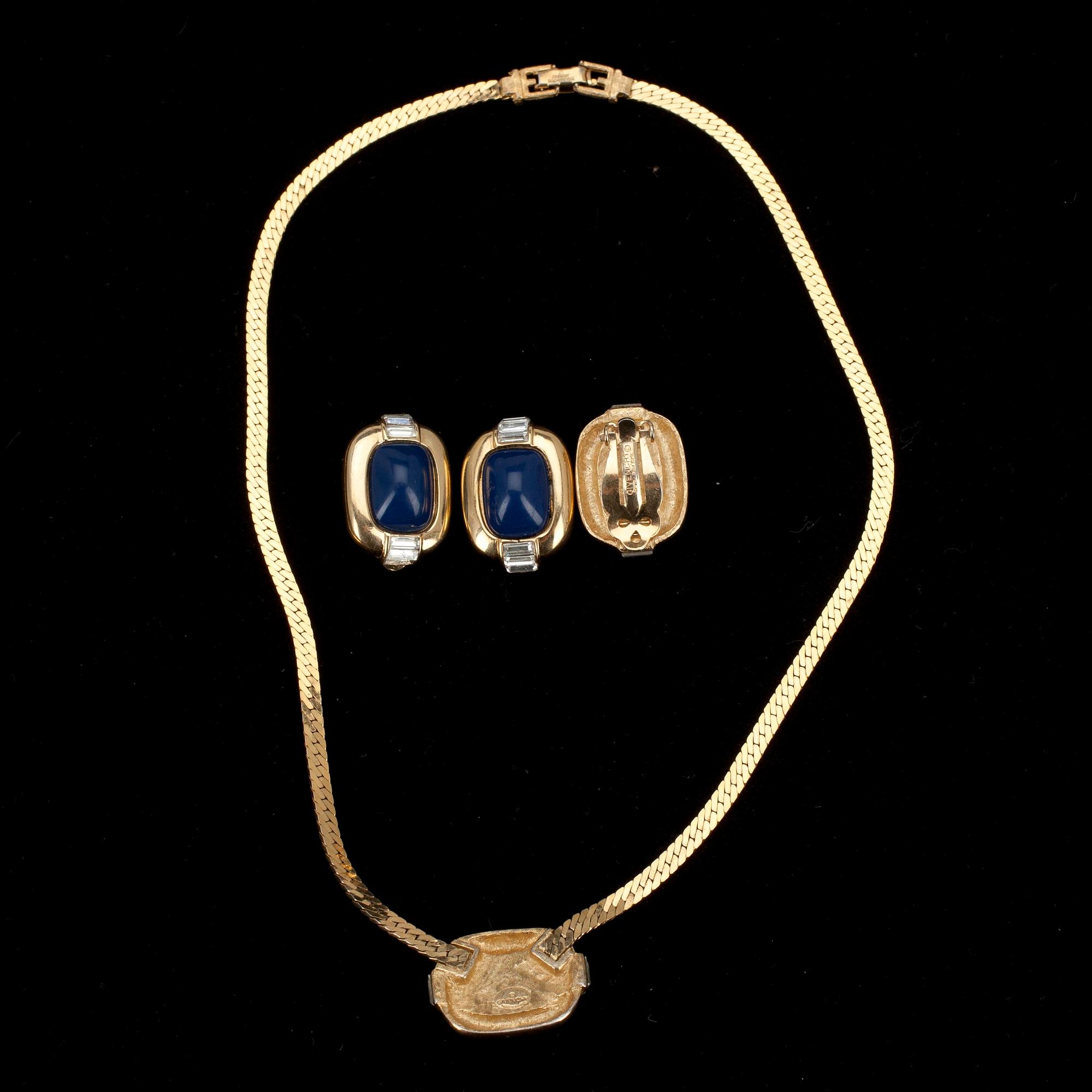 SMYCKEN, 4 delar,  Givenchy.