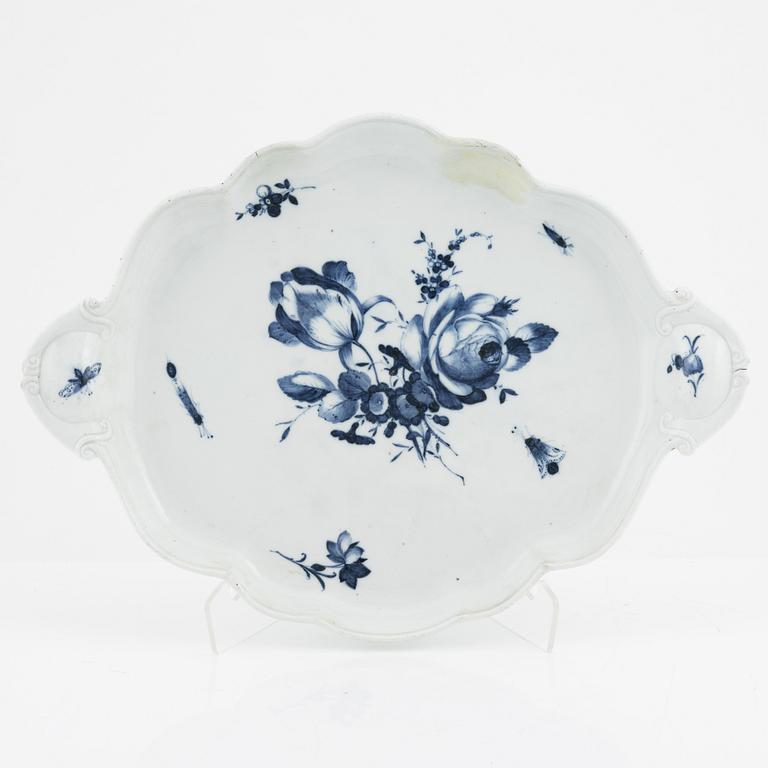 A porcelain serving dish, Meissen, Marcolinis period (1774-1814).