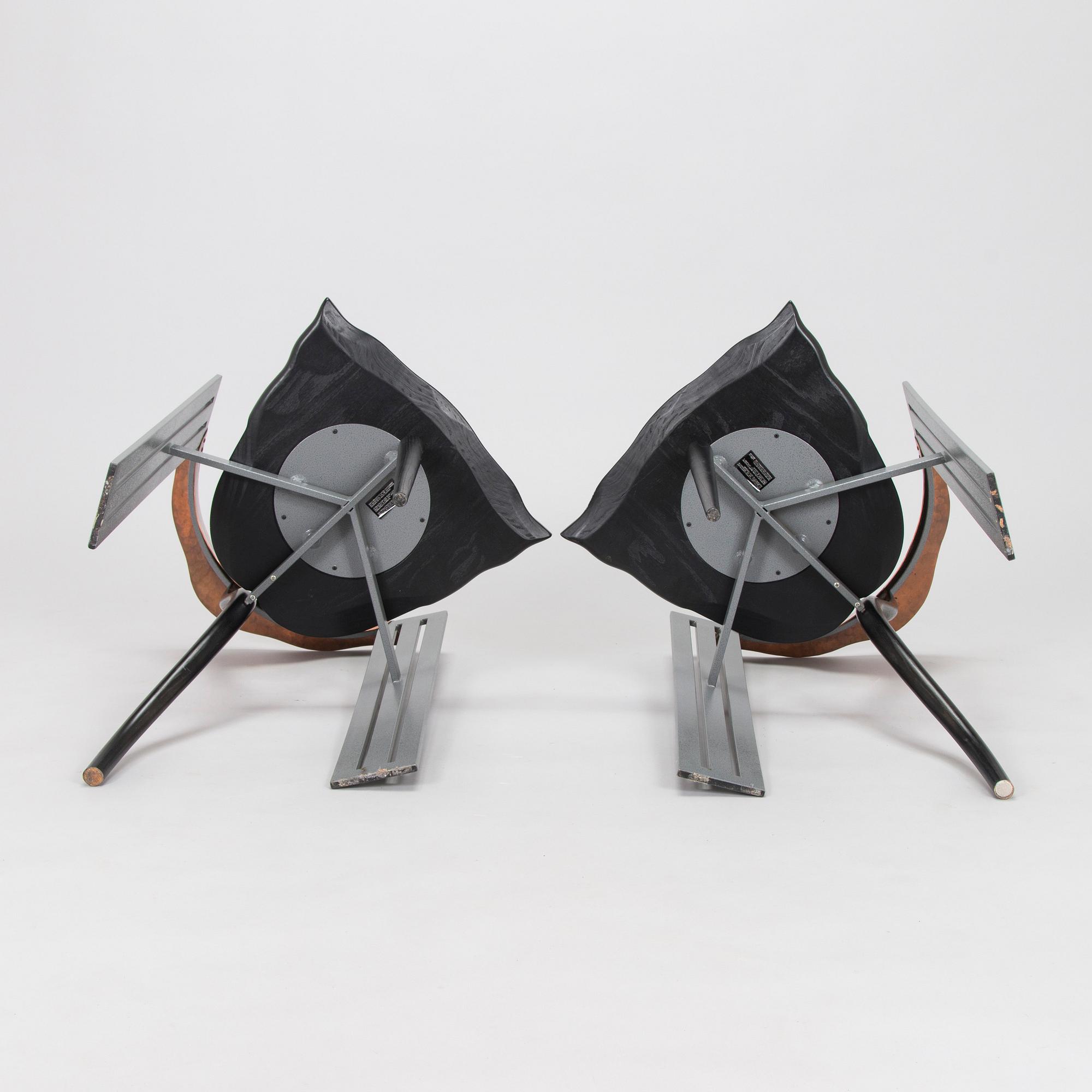 Borek Sipek, nojatuoleja, pari "Ota Otanek", Vitra, jälkeen 1988.