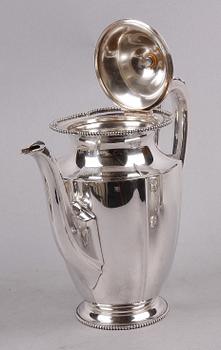 KAFFESERVIS, 3 delar, silver, CG Hallberg Stockholm 1920. Tot vikt 1085 gram.